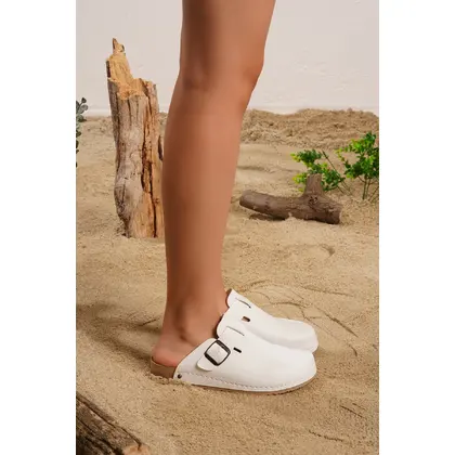 8125 Beyaz Renkli Konfort Terlik