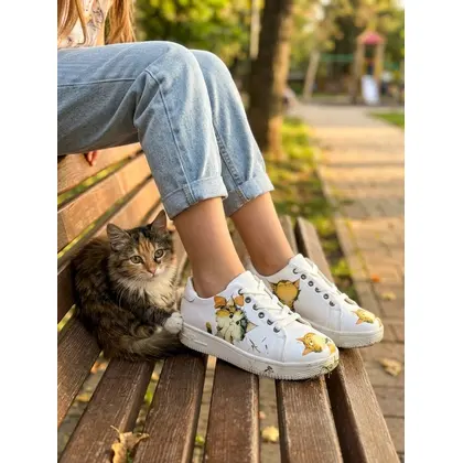 888 Kedi Baskılı Beyaz Renkli Sneaker